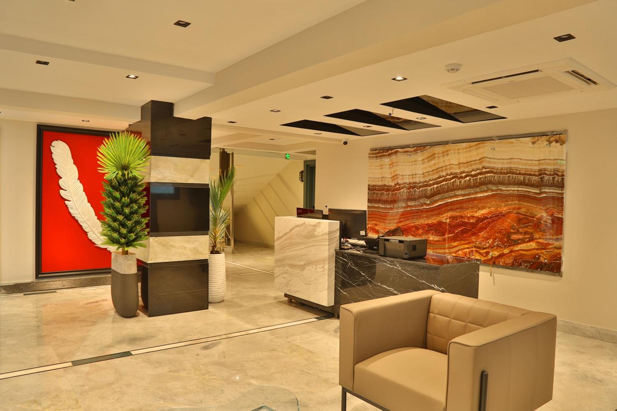 In The Middle Hotel Antalya Exterior photo